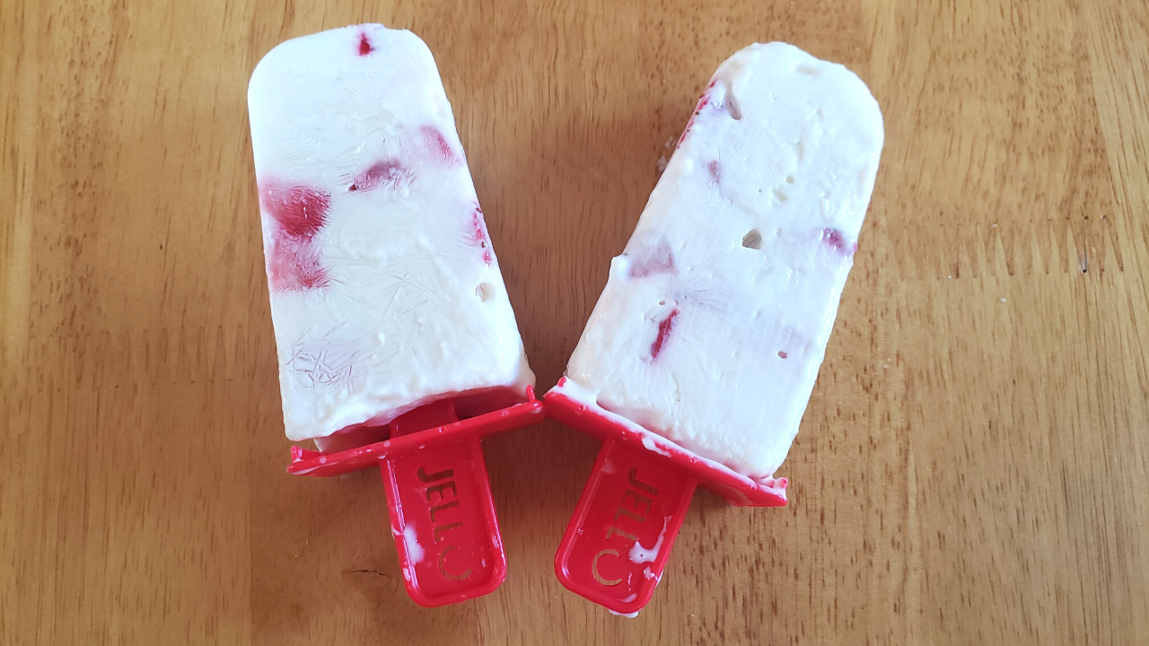 Easy 3 Ingredient Keto Frozen Yogurt Popsicles