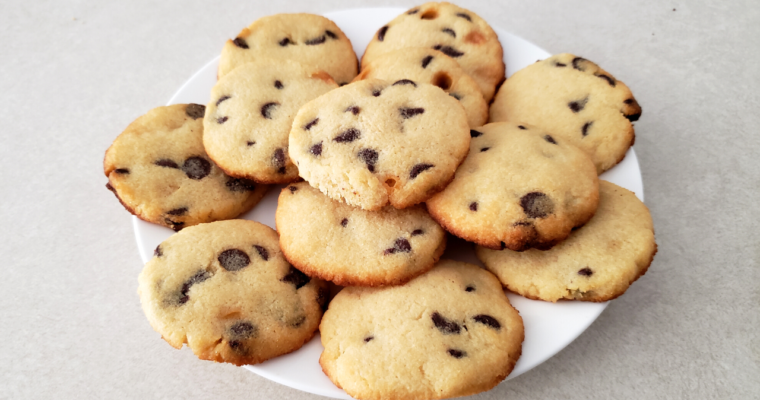 The Best and Easiest Keto Chocolate Chip Cookies