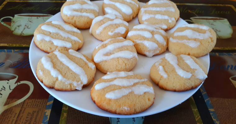 Quick And Easy Keto Glazed Lemon Cookies