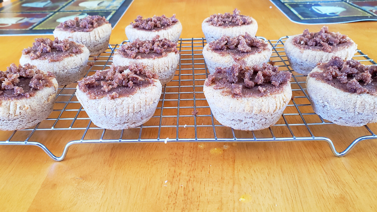 Quick Keto Snickerdoodle Muffins