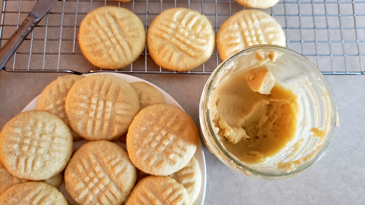 2 Minute Keto Cookie Butter