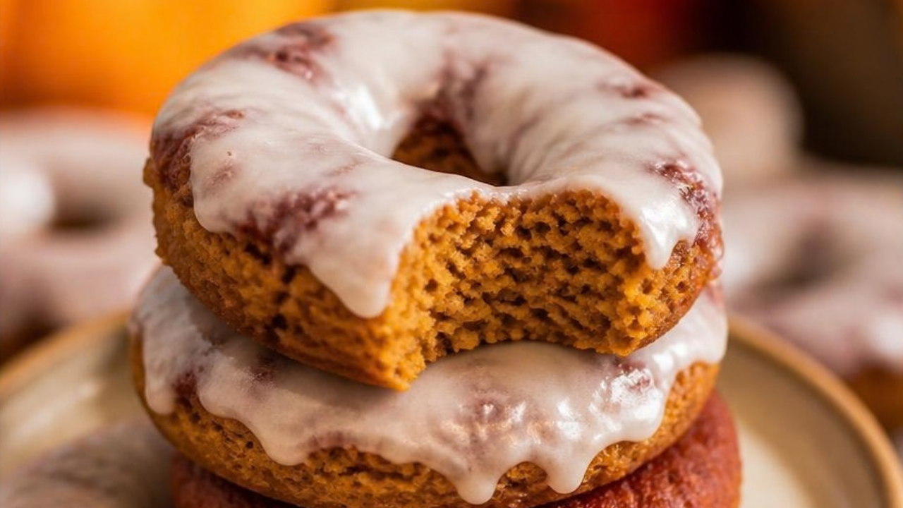 Easy Keto Pumpkin Spice Donuts