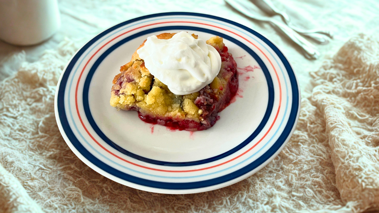 Quick and Easy Keto Mixed Berry Cobbler Update